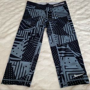 Nike cropped leggings